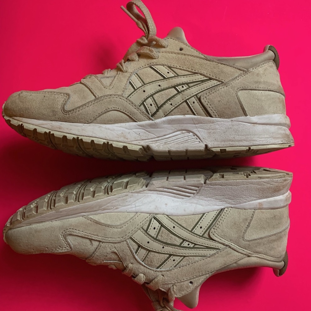 ASICS - Picture 5 of 6